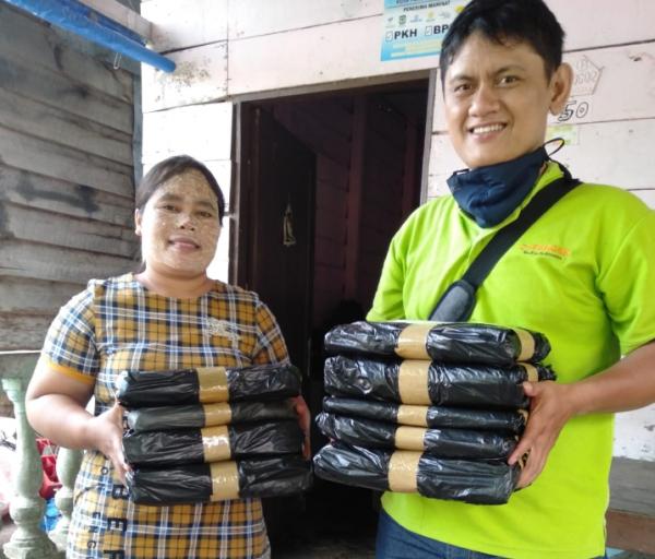 Kisah Roy Sidabutar: Sang Penjaga Janji di Balik Setiap Pengantaran Paket