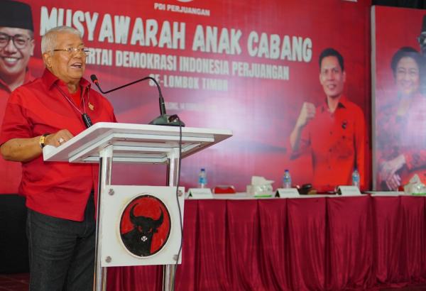 PDIP Sebut Politik Belah Bambu di Balik Polemik Musyafirin Komisaris Independen Bank NTB Syariah
