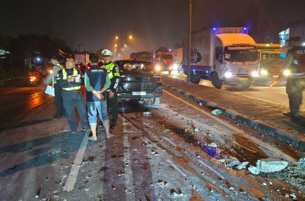 Tersengat Listrik Usai Tertimpa Tiang PJU, Pemotor Tewas di Bypass Krian Sidoarjo