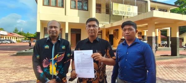 Konflik Tuduhan Penggelapan Dana Adat, Anggota MRP PBD Laporkan Oknum Senator DPD RI ke Polisi