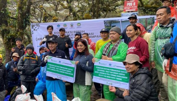 Sambut Hari Lingkungan Hidup, Pusdal LH Gelar Aksi Bersih di Gunung Bawakaraeng