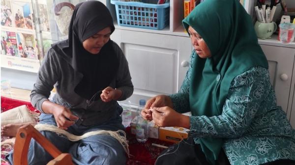 Pertamina EP Subang Dorong Ekonomi Kreatif Berbasis Serat Nanas di Compreng