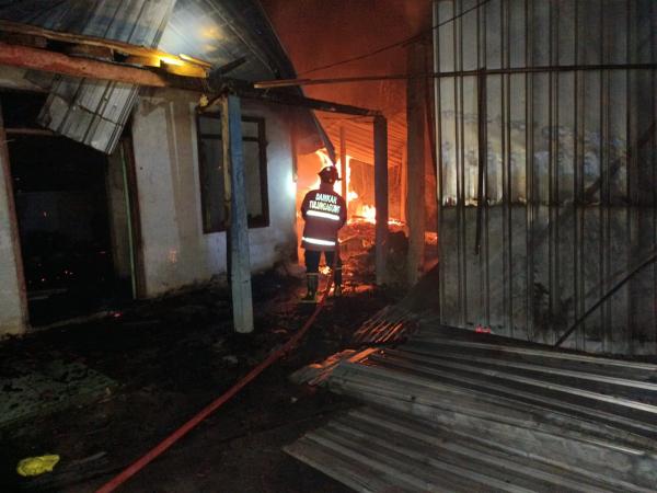 Bakar Sampah untuk Usir Nyamuk, Rumah dan Kandang Warga Sendang Ludes Terbakar