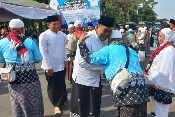 Kedatangan Jemaah Haji Grobogan Disambut Haru dan Bahagia Keluarga, Ini Pesan Bupati