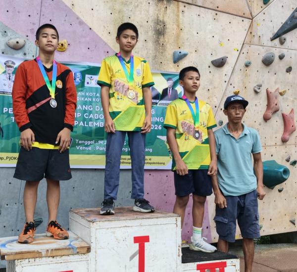 O2SN Tingkat Palembang, Siswa SMPN 9  Sabet Juara Panjat Tebing Nomor Lead dan Speed Putra Individu