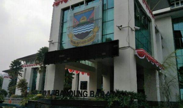 Stagnasi Birokrasi di KBB! Ratusan Kursi Pejabat Tak Bertuan, Bupati Jeje Didesak Bertindak