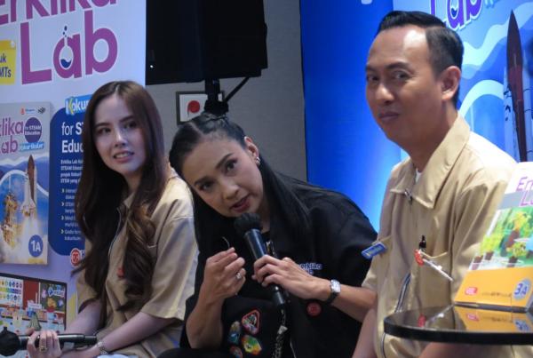 Buku Hybrid, Padukan Cara Belajar Klasik dan Eksperimen Melalui Akses Digital