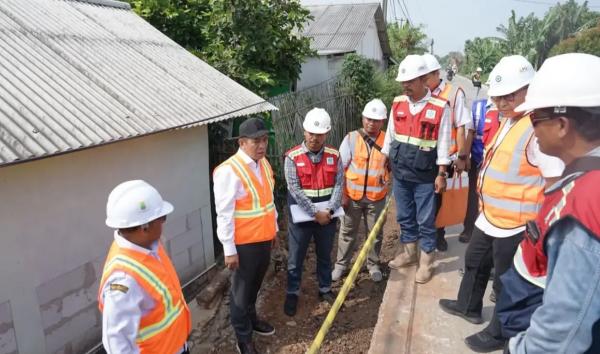 Bupati Aep Tinjau Peningkatan Jalan Ciranggon-Kutagandok, Dukung Mobilitas dan Ekonomi Warga