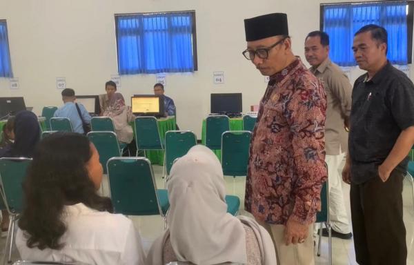 Anggota DPRD Jatim Sidak SMAN 1 Ponorogo, Klarifikasi Polemik SPMB Jalur Prestasi