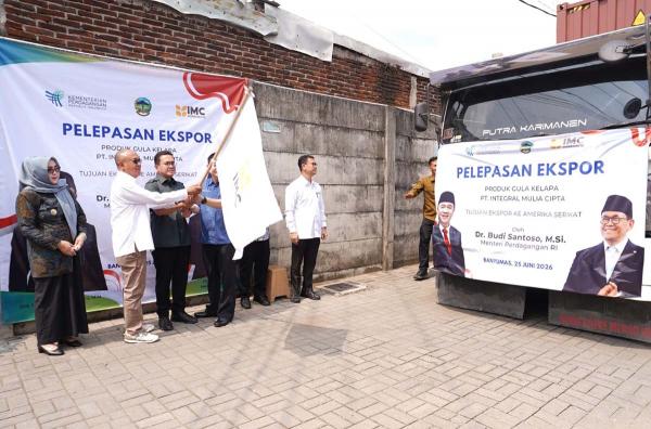 Mendag Lepas Ekspor 20 Ton Gula Kelapa Banyumas ke AS Senilai Rp822 Juta