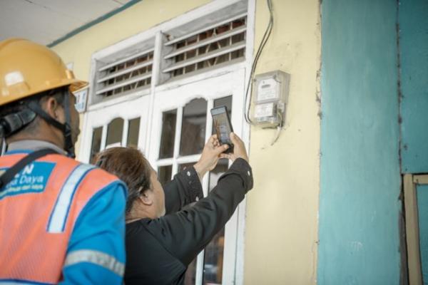PLN UID Kaltimra Ajak Pelanggan Pascabayar Catat Meter Mandiri lewat PLN Mobile