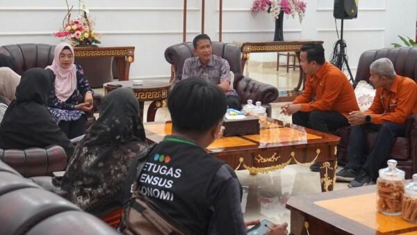 Sensus Ekonomi 2026, Bupati Bojonegoro Minta Warga Tak Tolak Kedatangan Petugas BPS