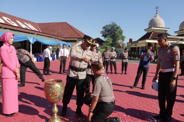 103 Personel Polres Grobogan Naik Pangkat, Kapolres: Semakin Besar Tanggungjawab yang Diemban