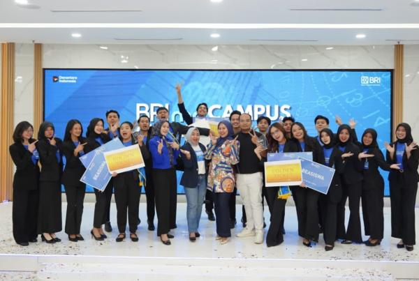 Ratusan Mahasiswa Surabaya Adu Kreativitas Jadi Duta Literasi Keuangan Digital