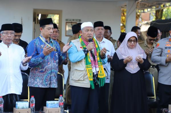 Tangis Haru Warnai Kepulangan Jemaah Haji Purworejo, Kloter 26 Tutup Rangkaian Haji 2026