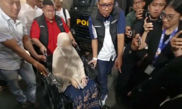Tangis Pilu Wanita Korban Oknum Aparat Pecah di Bareskrim, Langsung Dibawa ke RS Polri untuk Visum