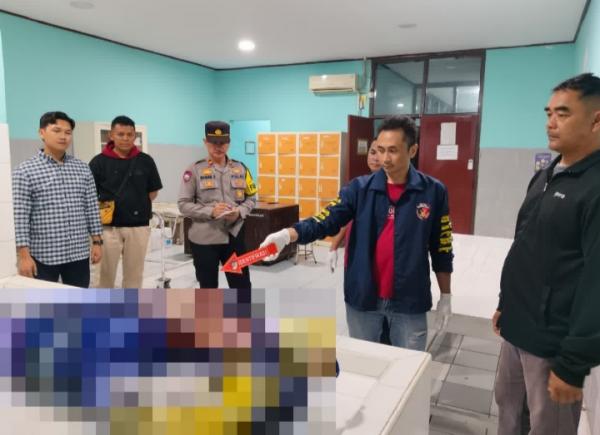 Nahkoda KM Berkah Abadi Meninggal Saat Berlayar, Jenazah Dievakuasi ke RSUD Gunung Jati Cirebon