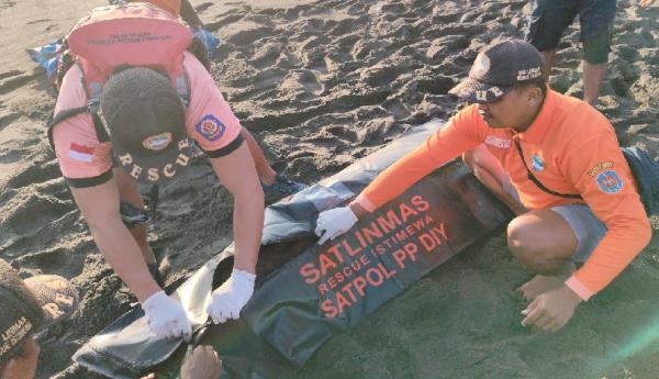Bocah 8 Tahun Korban Terseret Ombak di Pantai Goa Cemara Ditemukan Meninggal di Pantai Bugel