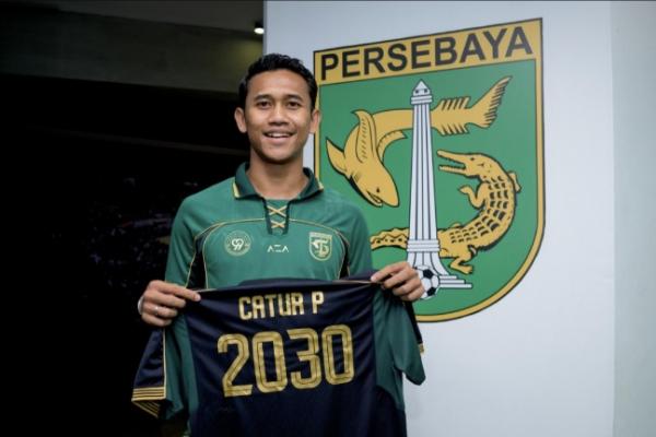 Resmi! Persebaya Perpanjang Kontrak Arief Catur hingga 2030, Fondasi Tim Juara Mulai Dibangun