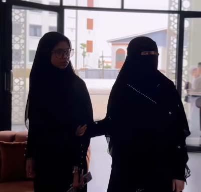 Celine Evangelista Antar Putri Sulung Masuk Pesantren: Aku Ingin Dia Tumbuh Lebih Dekat dengan Allah