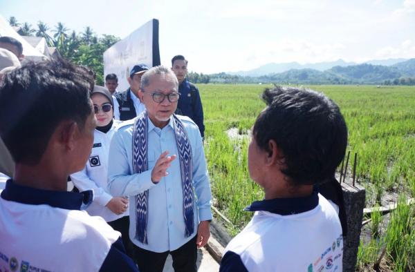 Menko Pangan Zulhas: Desa yang Punya Lahan Berpeluang Dapat Bantuan Rp1,2 M untuk Tambak Tematik