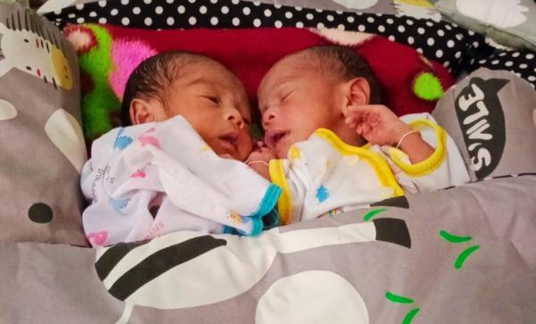 Ratapan dari Lereng Sanggar Bondowoso: Ibu Berpulang, Bayi Kembar Dea-Deo Mendamba Susu