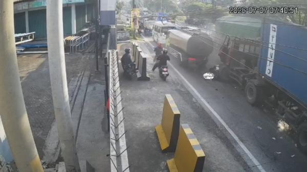 Kronologi Kecelakaan Maut, Ngeri! Truk Kontainer Rem Blong Gilas Antrean Kendaraan di Lampu Merah