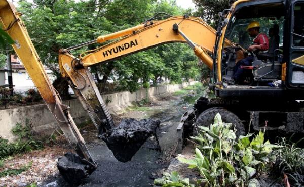 Surabaya Kejar Bebas Banjir, 440 Titik Genangan Tuntas 120 Lokasi Jadi Target 2026