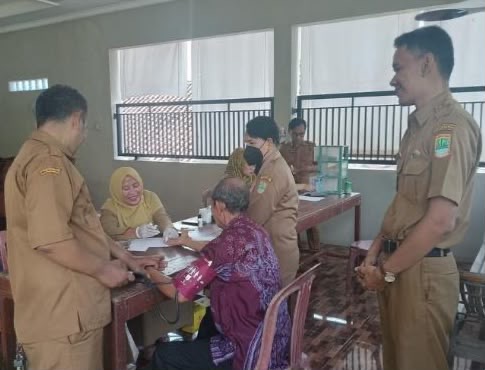 Krisis Air Bersih di Tegalwaru, Puskesmas Pastikan Kesehatan Warga Tetap Terpantau