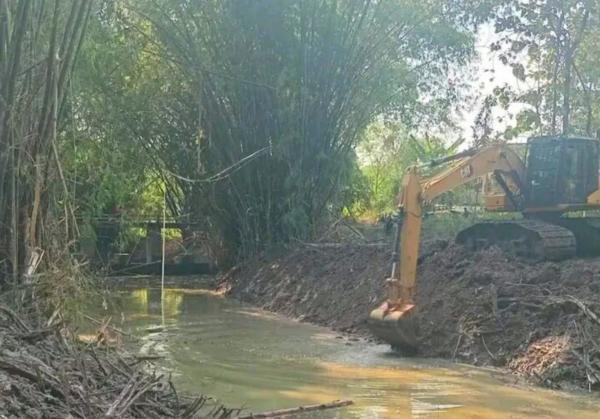 Hadapi Kemarau, Pemkab Bojonegoro Perkuat Irigasi Lewat Normalisasi Kali Jambe
