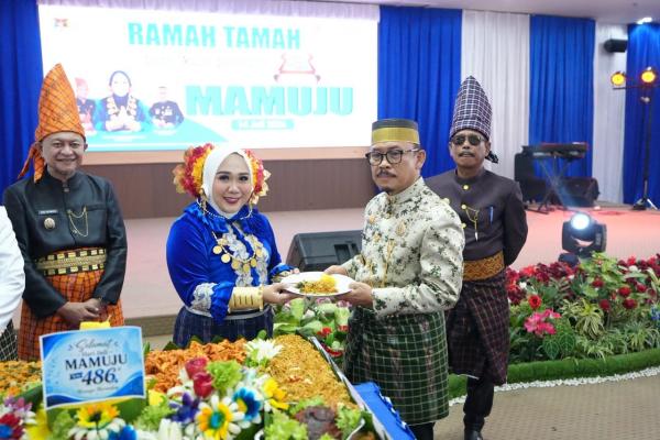 Gubernur Sulbar Dukung DOB Mamuju, Ingatkan Ibu Kota Provinsi Tak Boleh Terlihat Kumuh