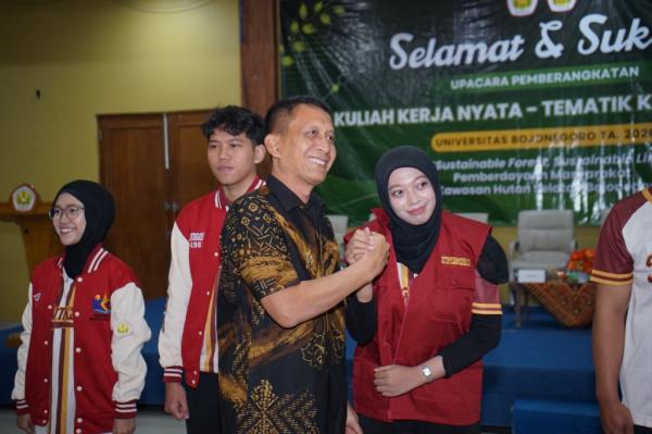 Bupati Lepas 706 Mahasiswa KKN Unigoro, Fokus Berdayakan Kawasan Hutan Selatan Bojonegoro