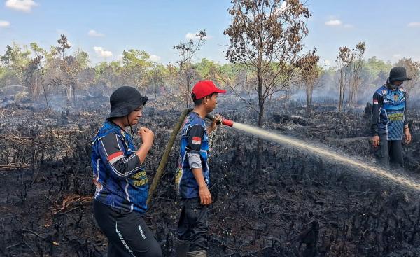 Karhutla di Tumbang Nusa Belum Padam, Tim Gabungan Dalkarhutla Dishut Kalteng Masih Berjibaku