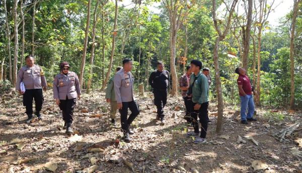 Musim Kemarau, Polres Sukoharjo Patroli Pegunungan Gajah Mungkur Cegah Karhutla