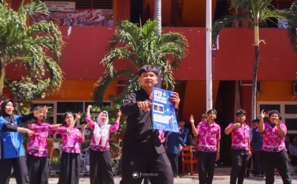 Bukan Sekadar Orientasi, MPLS SMK di Surabaya Ini Tonjolkan Drama dan Kreasi Siswa