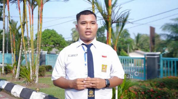 Kisah Aikal, Anak Pedagang Ikan Keliling yang Raih Beasiswa dan Bertekad Membahagiakan Orang Tua