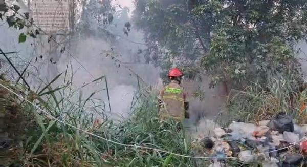 Rawan Kebakaran di Musim Kemarau, DLH Kota Cimahi Larang Warga Bakar Sampah