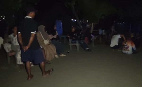 Pantai Barat Gelap, Pelaku Wisata: Pemasukan Miliaran, Masa Penerangan Pantai Masih Minim