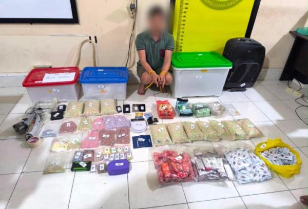 Gudang Narkoba di Kampar Digerebek, Polda Riau Sita 4 Kg Sabu dan Puluhan Ribu Pil Ekstasi