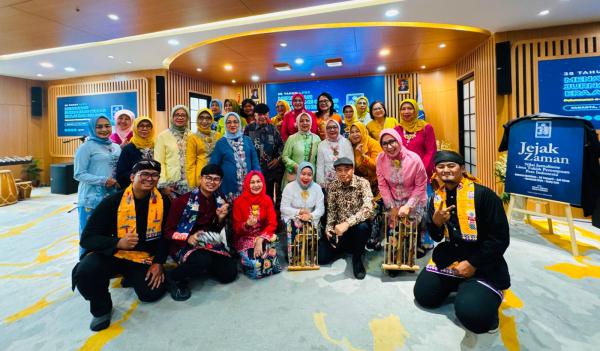 Angklung Srikandi Tebar Harmoni dari HUT LPDS hingga Kota Tua Jakarta, Gaungkan Pelestarian Budaya