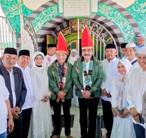 Inisiasi Haul Akbar Syekh Yusuf Al-Makassari, Ketua Umum PERADI PROFESIONAL Komitmen Wakaf Rumah Tah