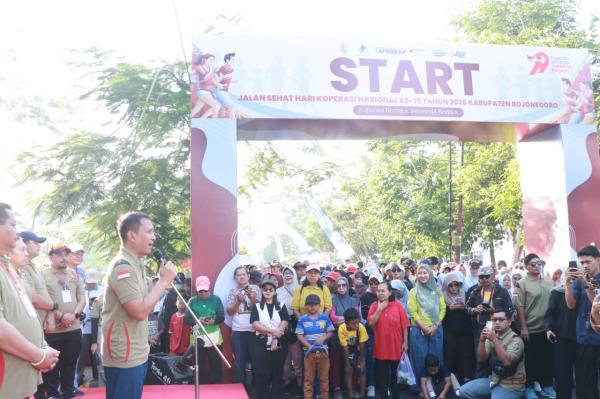 Tak Singgung Program KDMP, Hari Koperasi Nasional di Bojonegoro Diikuti 20.000 Warga