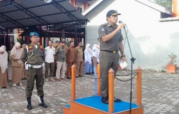 Satpol PP-WH Aceh Selatan Sosialisasikan Qanun Jinayat kepada Siswa SMAN 1 Tapaktuan