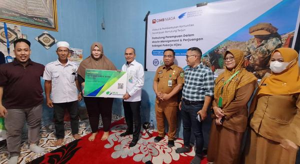 Dari TPA Terjun untuk Ekonomi Hijau: Perempuan Pemulung Kini Punya Wadah dan Perlindungan