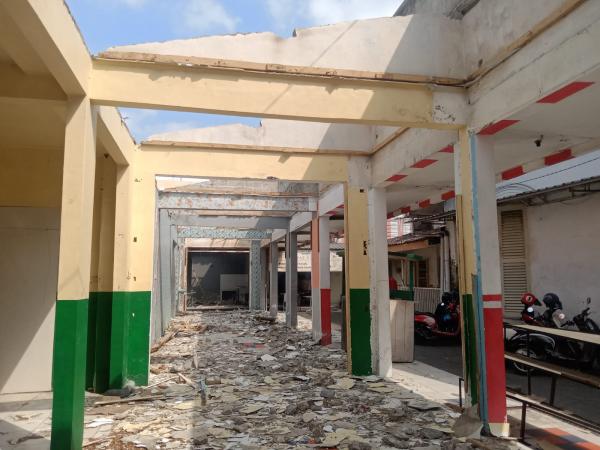 Penataan Dimulai, Ruko di Depan Stasiun Tulungagung Satu per Satu Dibongkar