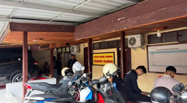 Anak Kadis DLHK Mamuju Dipukul Kurir Paket di Sekolah, Pelaku Diduga Tersinggung Ditertawakan