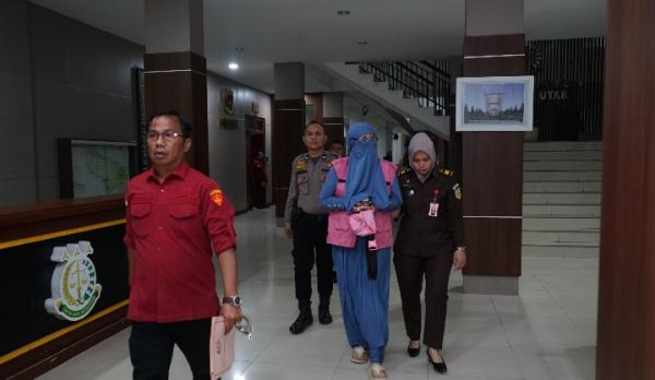 Kabur Berbulan-bulan, Buronan Korupsi Kredit Bank BUMD Rp2,2 Miliar Diciduk di Apartemen Jakarta
