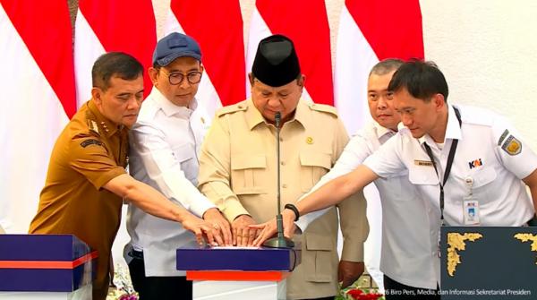 Prabowo Resmikan Revitalisasi Stasiun Semarang Tawang: Bangsa Besar Harus Menjaga Sejarahnya