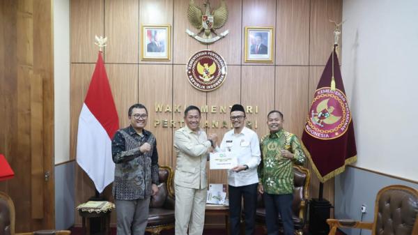 Perjuangkan Kampus URI untuk Aceh, Wali Kota Subulussalam Temui Gubernur URI Donny Ermawan Taufanto