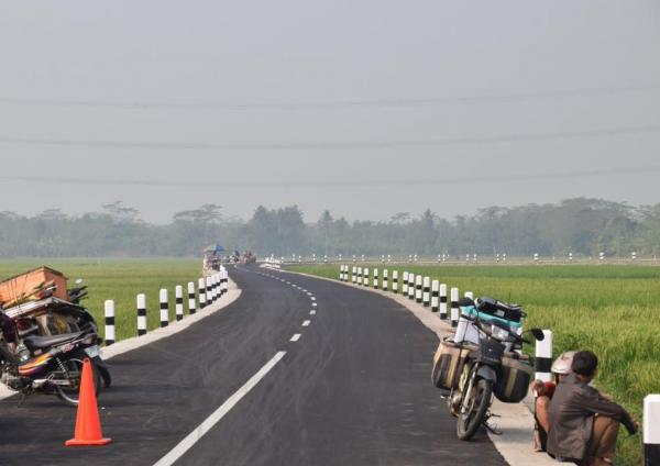 Penampakan Mulusnya Jalan Sibalung-Pandak Kecamatan Sumpiuh, Dongkrak Akses dan Perekonomian Warga
